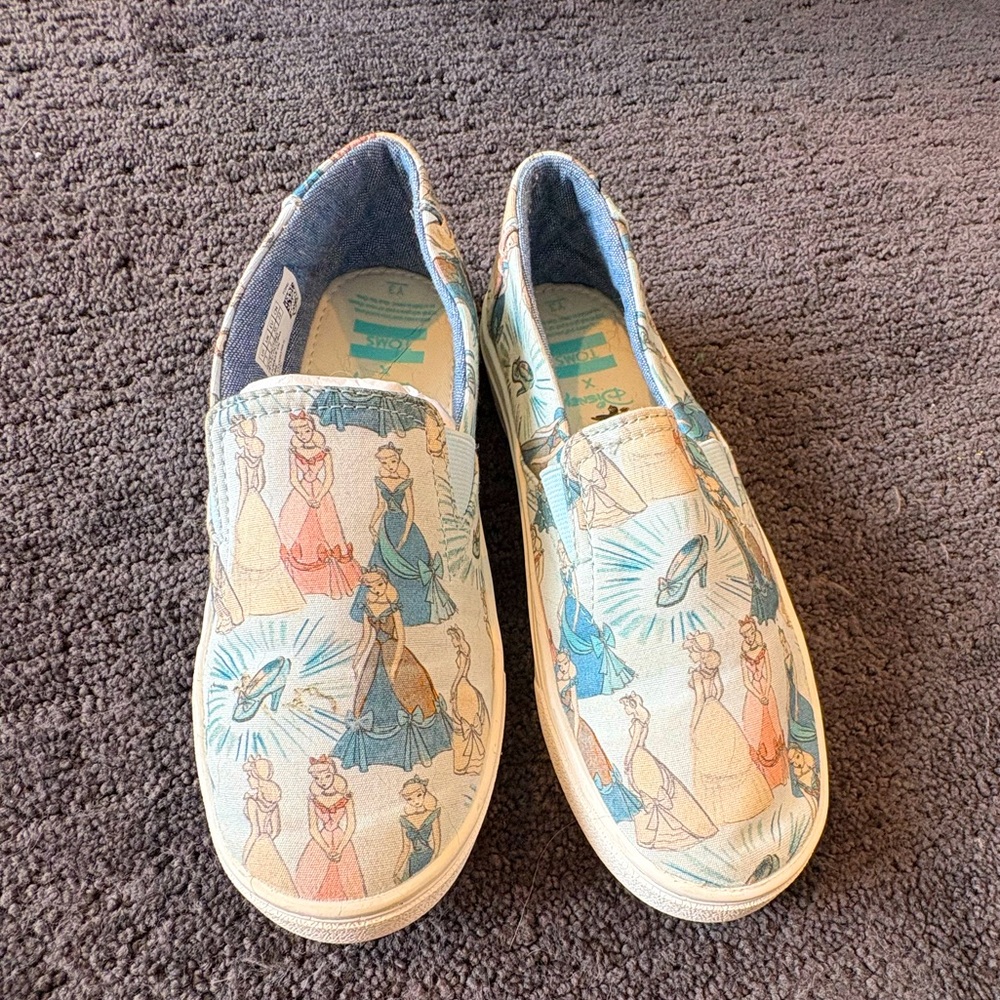 Toms Cinderella Slip-On Sneakers